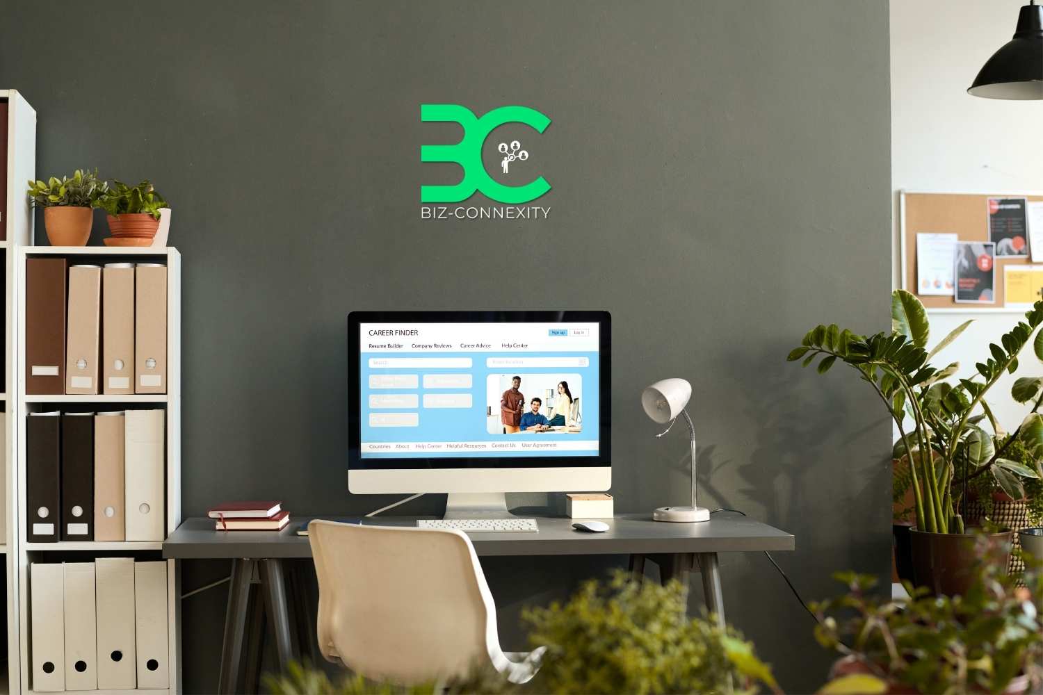 Virtual assistant workstation set up for small business client support